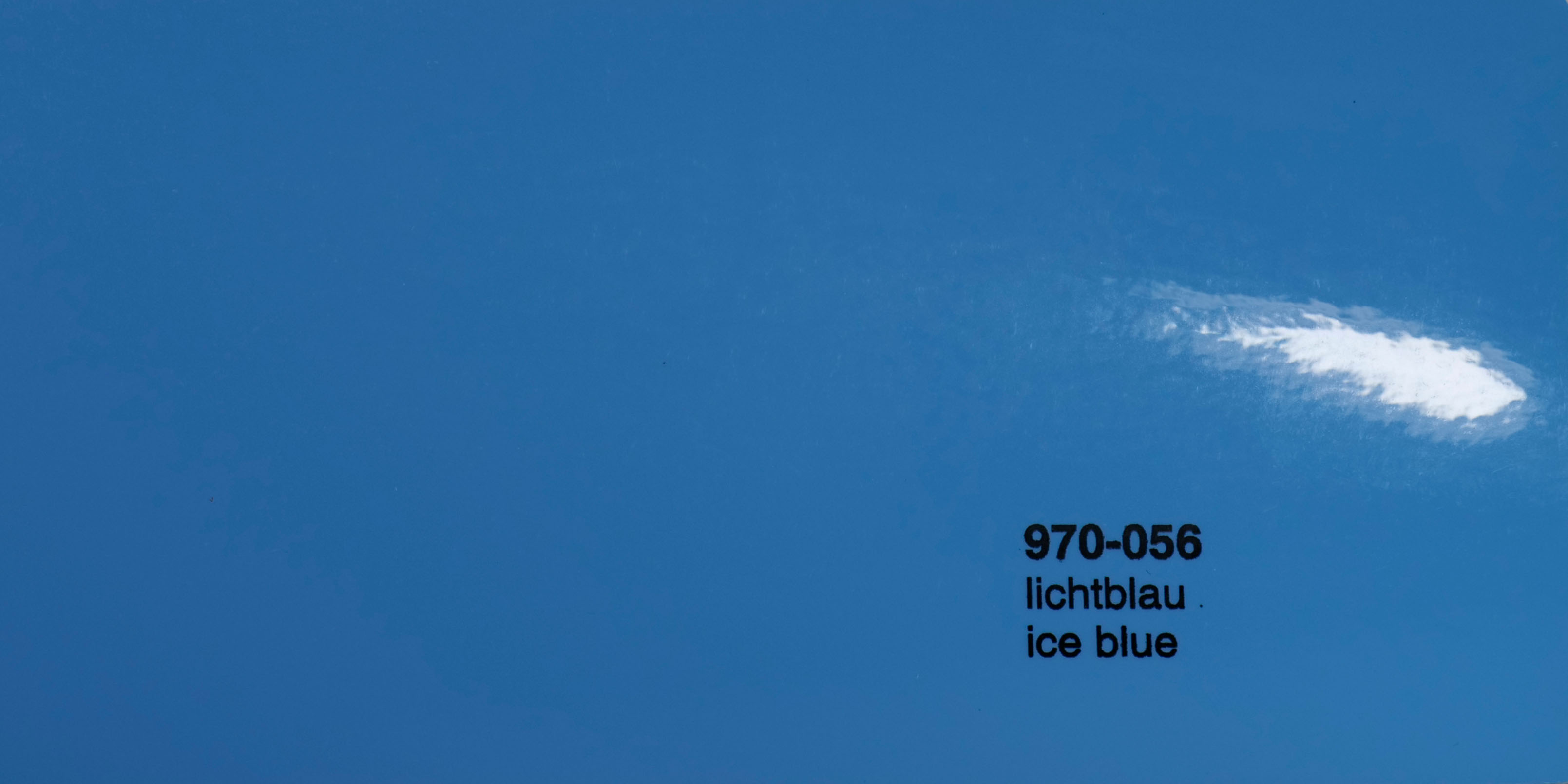 Oracal 970RA - 056 Lichtblau Glanz